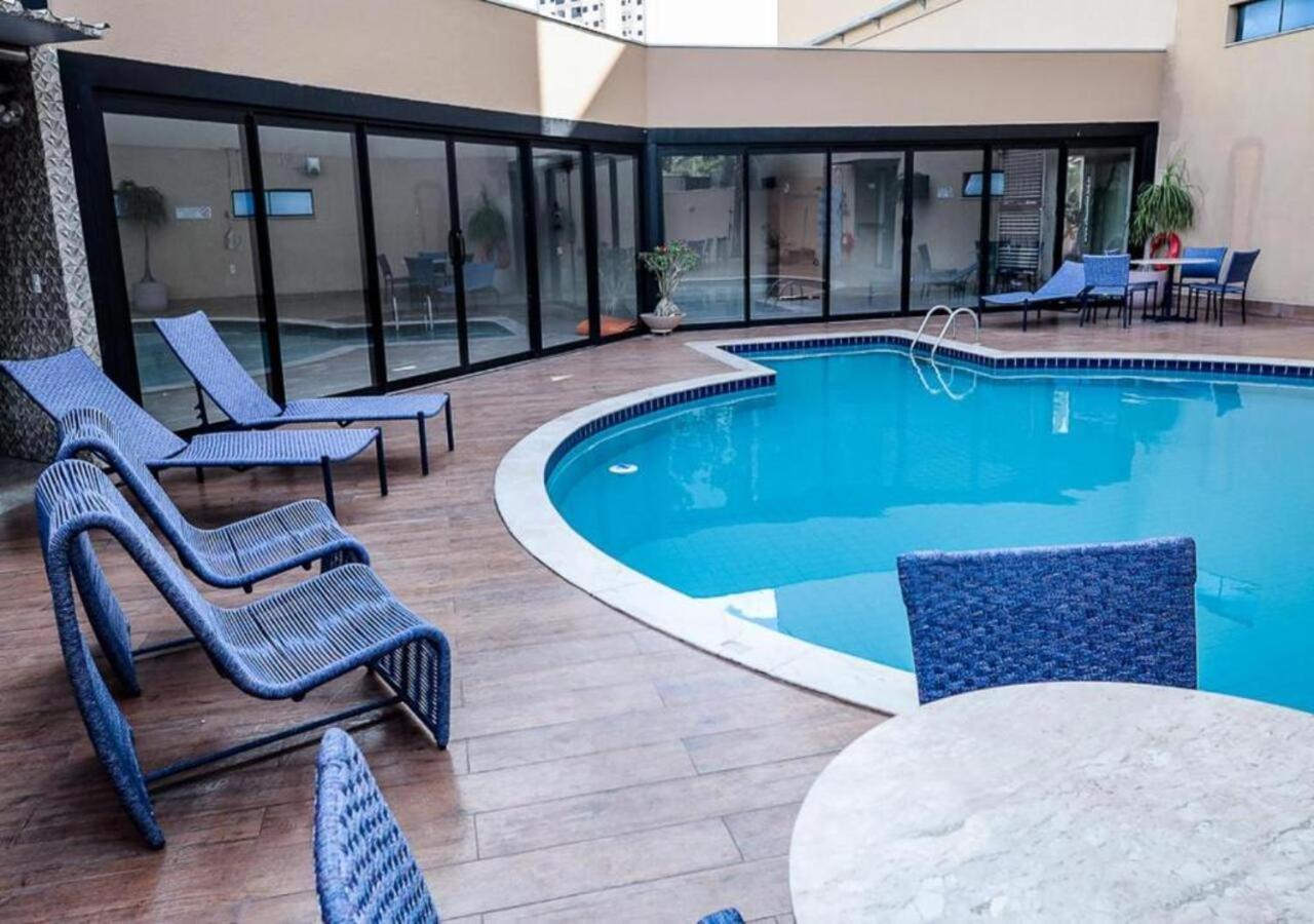 Hotel Inter Cuiaba Exterior foto Swimming pool at the hotel